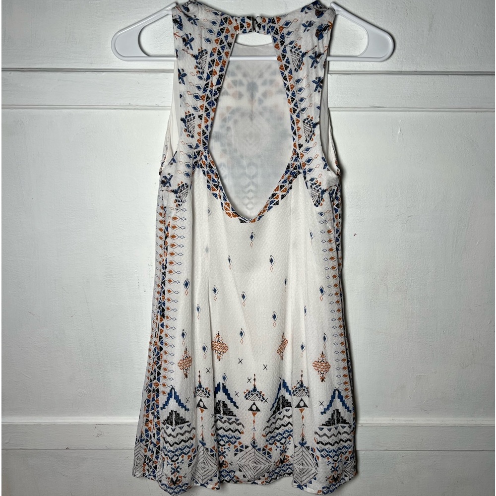Ecoté white Aztec pattern dress. - Picture 4 of 5